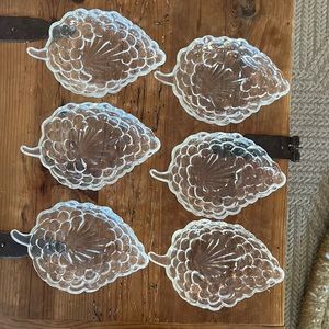 Vintage Anchor Hocking Clear Glass Grape Dish Set